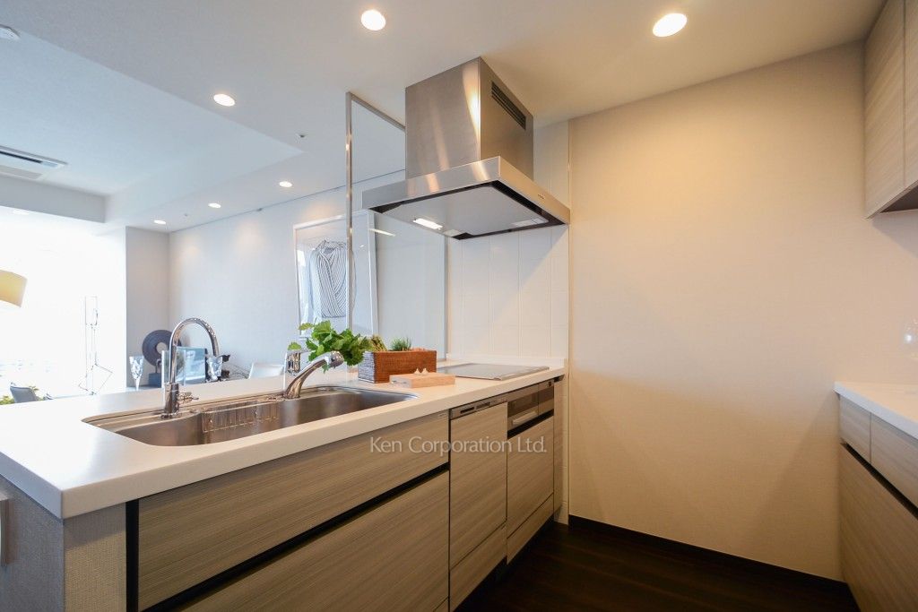 ラ・トゥール飯田橋の写真 キッチン ※10階の同じ間取タイプを撮影。仕様が異なることがあります。