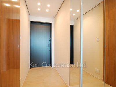 ラ・トゥール渋谷の写真 玄関