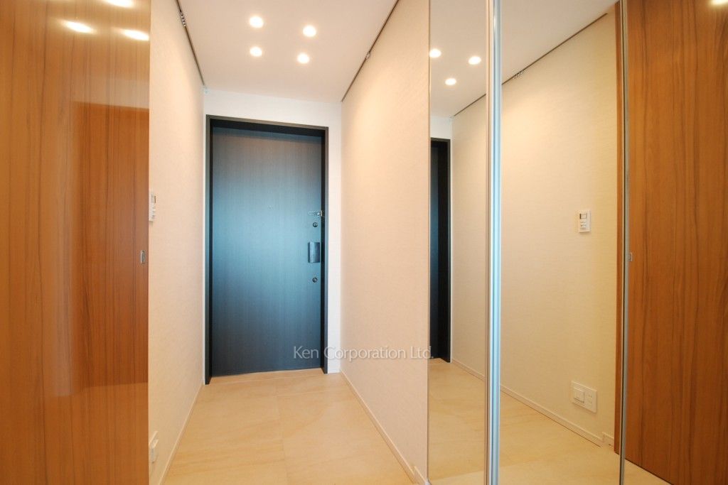 ラ・トゥール渋谷の写真 玄関