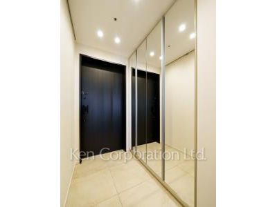 ラ・トゥール渋谷の写真 玄関 ※18階の同じ間取タイプを撮影。仕様が異なることがあります。