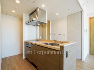 ラ・トゥール渋谷の写真 キッチン ※18階の同じ間取タイプを撮影。仕様が異なることがあります。