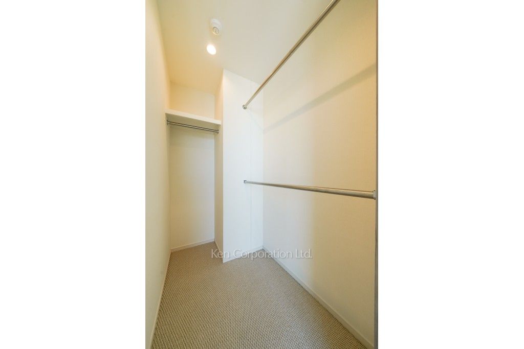 ラ・トゥール渋谷の写真 ウォークインクローゼット ※18階の同じ間取タイプを撮影。仕様が異なることがあります。