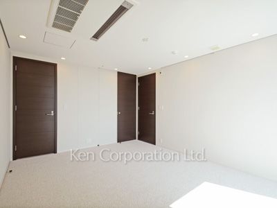 ラ・トゥール渋谷の写真 マスターベッドルーム ※13階の同じ間取タイプを撮影。仕様が異なることがあります。