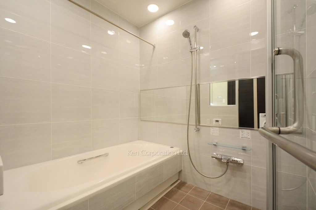 ラ・トゥール渋谷の写真 バスルーム ※13階の同じ間取タイプを撮影。仕様が異なることがあります。