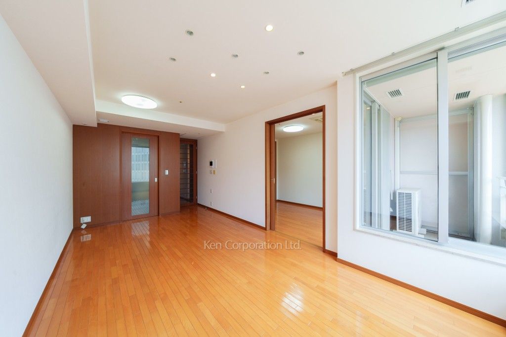 青山パークタワーの写真 居室（LDなど）