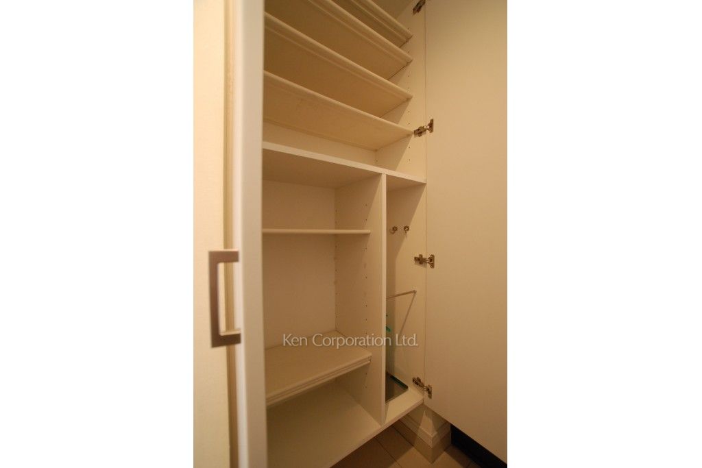 レジディア祐天寺の写真 シューズクローゼット