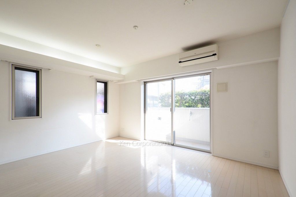 レジディア祐天寺の写真 リビングダイニング