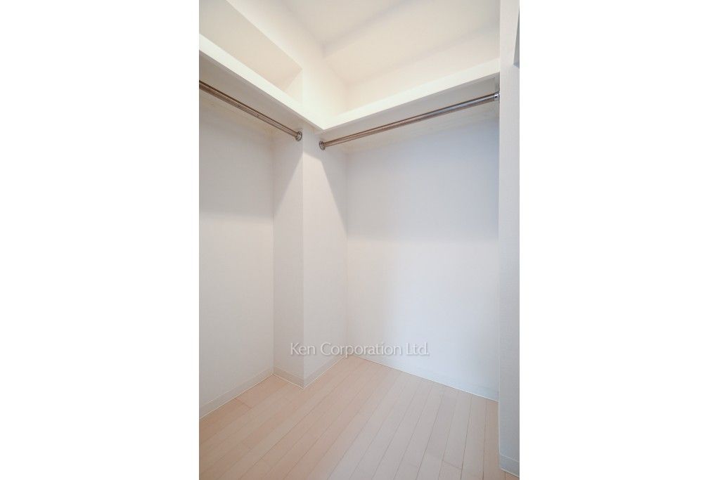 レジディア祐天寺の写真 ウォークインクローゼット