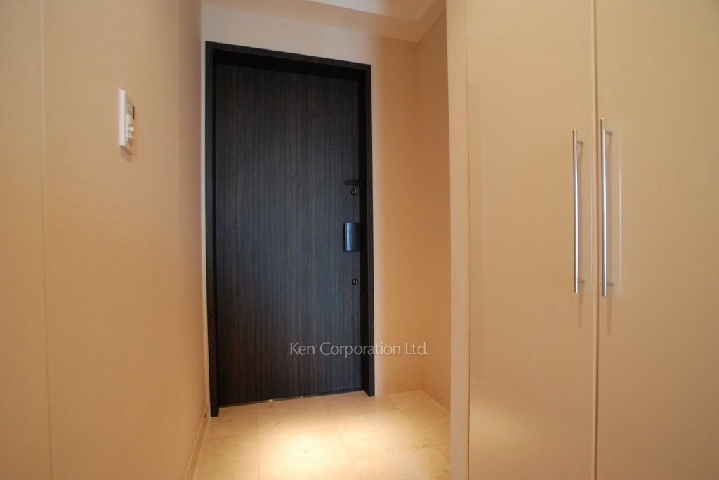 ラ・トゥール飯田橋の写真 玄関 ※19階の同じ間取タイプを撮影。仕様が異なることがあります。