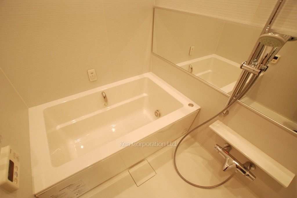 ラ・トゥール飯田橋の写真 バスルーム ※19階の同じ間取タイプを撮影。仕様が異なることがあります。