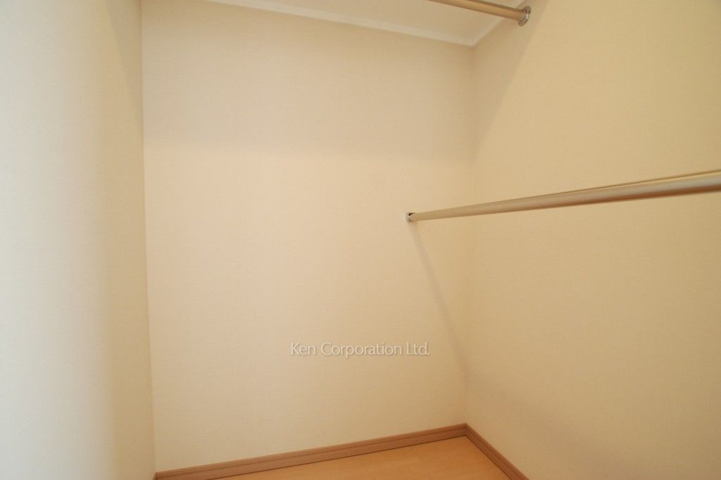 ラ・トゥール飯田橋の写真 ウォークインクローゼット ※19階の同じ間取タイプを撮影。仕様が異なることがあります。