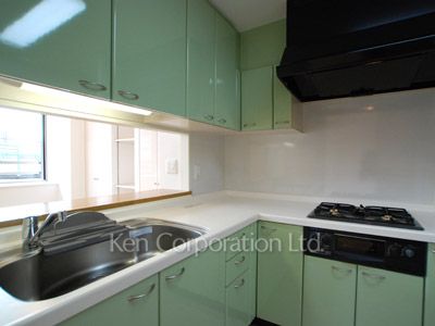 エンブレムコート明石町の写真 キッチン ※2階の同じ間取タイプを撮影。仕様が異なることがあります。