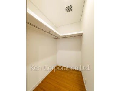 平河町森タワーレジデンスの写真 ウォークインクローゼット