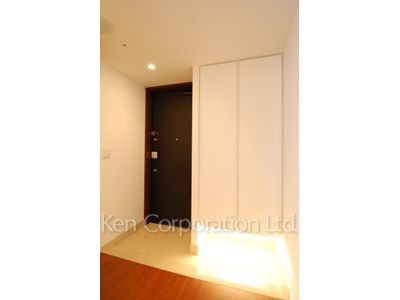 富ヶ谷スプリングスの写真 玄関 ※3階の同じ間取タイプを撮影。仕様が異なることがあります。