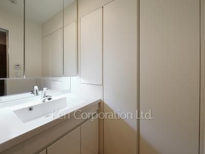 Brillia ist Tower 勝どきの写真 パウダールーム ※26階の同じ間取タイプを撮影。仕様が異なることがあります。