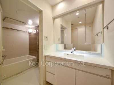 Brillia ist Tower 勝どきの写真 パウダールーム ※37階の同じ間取タイプを撮影。仕様が異なることがあります。