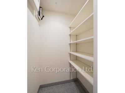 Brillia ist Tower 勝どきの写真 ストレージ