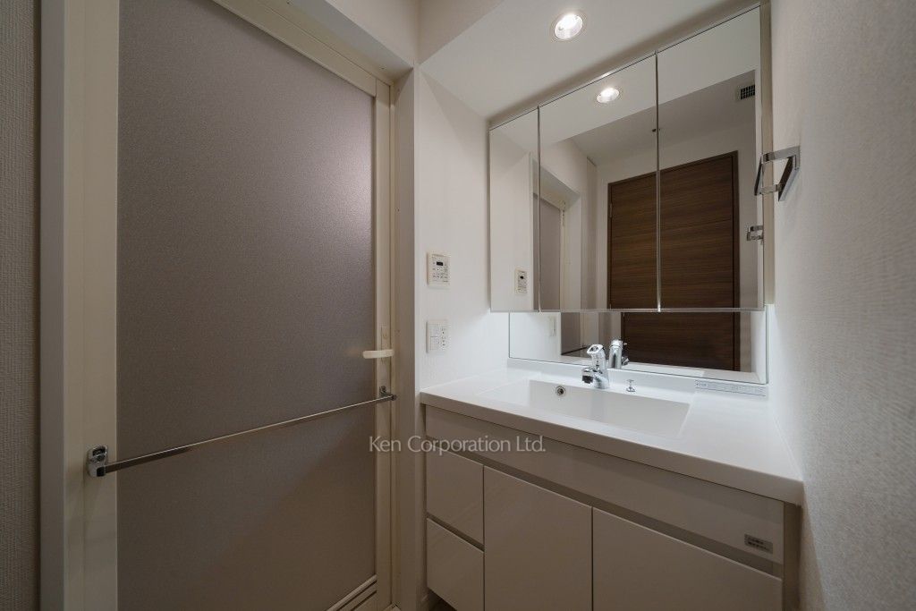 Brillia ist Tower 勝どきの写真 パウダールーム ※22階の同じ間取タイプを撮影。仕様が異なることがあります。