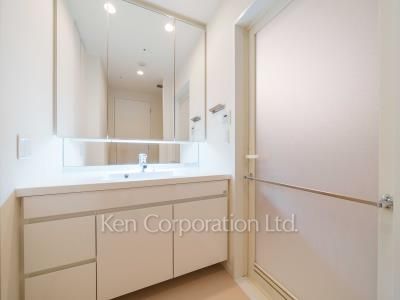 Brillia ist Tower 勝どきの写真 パウダールーム ※19階の同じ間取タイプを撮影。仕様が異なることがあります。