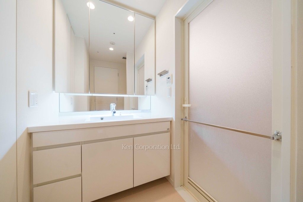 Brillia ist Tower 勝どきの写真 パウダールーム ※19階の同じ間取タイプを撮影。仕様が異なることがあります。