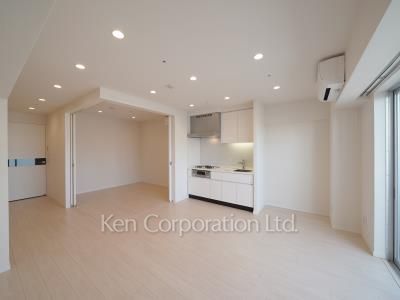 居室（LDなど） ※18階の同じ間取タイプを撮影。仕様が異なることがあります。