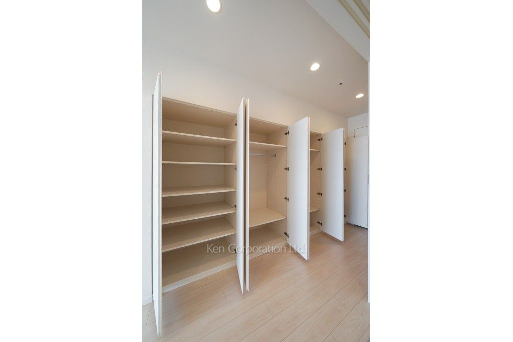 Brillia ist Tower 勝どきの写真 クローゼット ※18階の同じ間取タイプを撮影。仕様が異なることがあります。