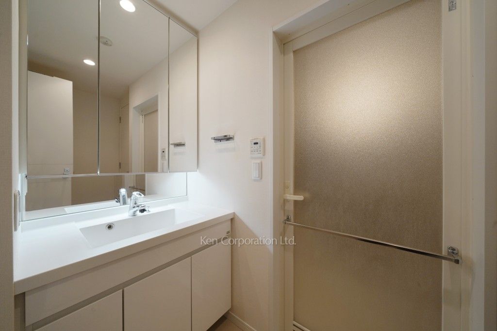 Brillia ist Tower 勝どきの写真 パウダールーム ※18階の同じ間取タイプを撮影。仕様が異なることがあります。