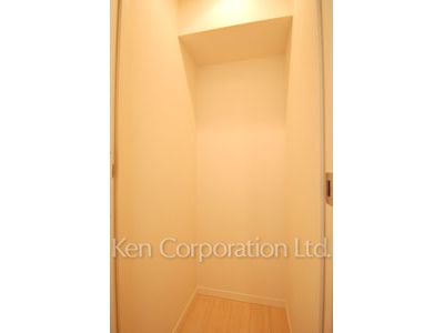 Brillia ist Tower 勝どきの写真 ストレージ