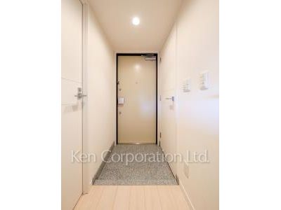 玄関 ※36階の同じ間取タイプを撮影。仕様が異なることがあります。