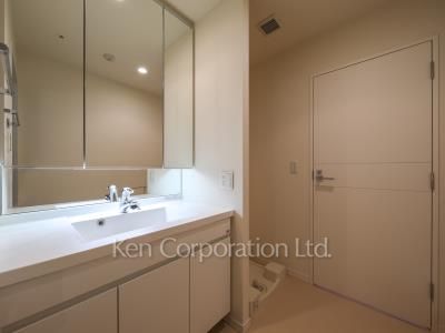 パウダールーム ※36階の同じ間取タイプを撮影。仕様が異なることがあります。