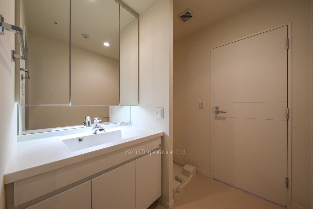 Brillia ist Tower 勝どきの写真 パウダールーム ※36階の同じ間取タイプを撮影。仕様が異なることがあります。