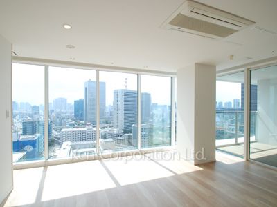 リビングダイニング ※16階の同じ間取タイプを撮影。仕様が異なることがあります。