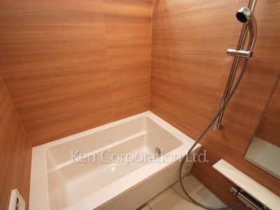 バスルーム ※16階の同じ間取タイプを撮影。仕様が異なることがあります。