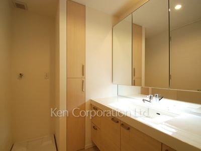 スカイハウス浜離宮の写真 パウダールーム ※16階の同じ間取タイプを撮影。仕様が異なることがあります。