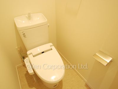 スカイハウス浜離宮の写真 トイレ ※16階の同じ間取タイプを撮影。仕様が異なることがあります。