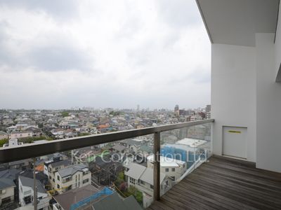 イプセ学芸大学の写真 バルコニー