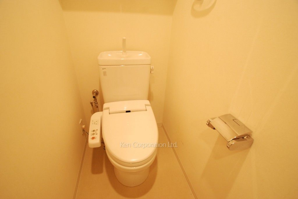 トイレ ※1階の同じ間取タイプを撮影。仕様が異なることがあります。