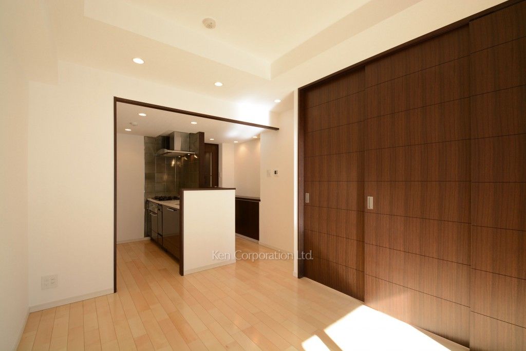 MFPRコート赤坂見附の写真 リビングダイニング