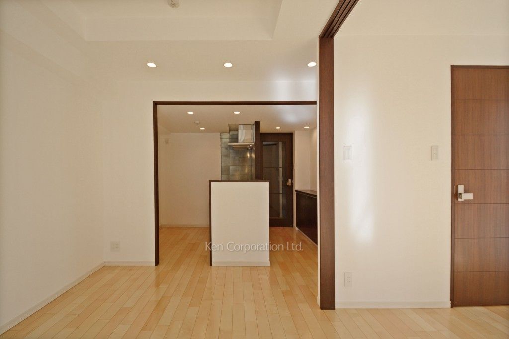 MFPRコート赤坂見附の写真 リビングダイニング