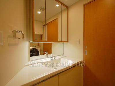 MOMENTO SHIODOMEの写真 パウダールーム ※19階の同じ間取タイプを撮影。仕様が異なることがあります。