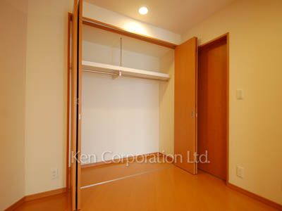 MOMENTO SHIODOMEの写真 クローゼット ※19階の同じ間取タイプを撮影。仕様が異なることがあります。