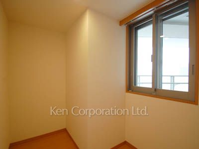 MOMENTO SHIODOMEの写真 クローゼット ※19階の同じ間取タイプを撮影。仕様が異なることがあります。