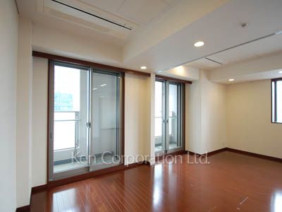 MOMENTO SHIODOMEの写真 ベッドルーム ※19階の同じ間取タイプを撮影。仕様が異なることがあります。