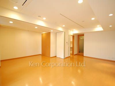 居室（LDなど） ※19階の同じ間取タイプを撮影。仕様が異なることがあります。