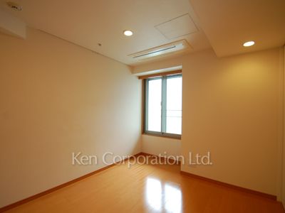 MOMENTO SHIODOMEの写真 ベッドルーム ※19階の同じ間取タイプを撮影。仕様が異なることがあります。