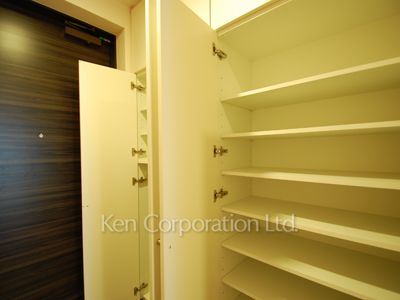 MOMENTO SHIODOMEの写真 クローゼット ※19階の同じ間取タイプを撮影。仕様が異なることがあります。