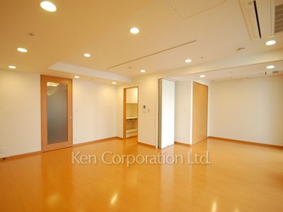 MOMENTO SHIODOMEの写真 リビングダイニング ※19階の同じ間取タイプを撮影。仕様が異なることがあります。