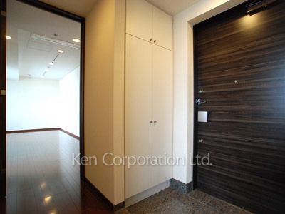 MOMENTO SHIODOMEの写真 玄関 ※19階の同じ間取タイプを撮影。仕様が異なることがあります。