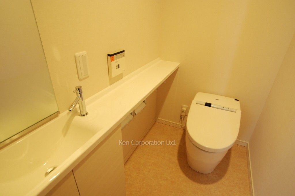 MOMENTO SHIODOMEの写真 トイレ ※19階の同じ間取タイプを撮影。仕様が異なることがあります。