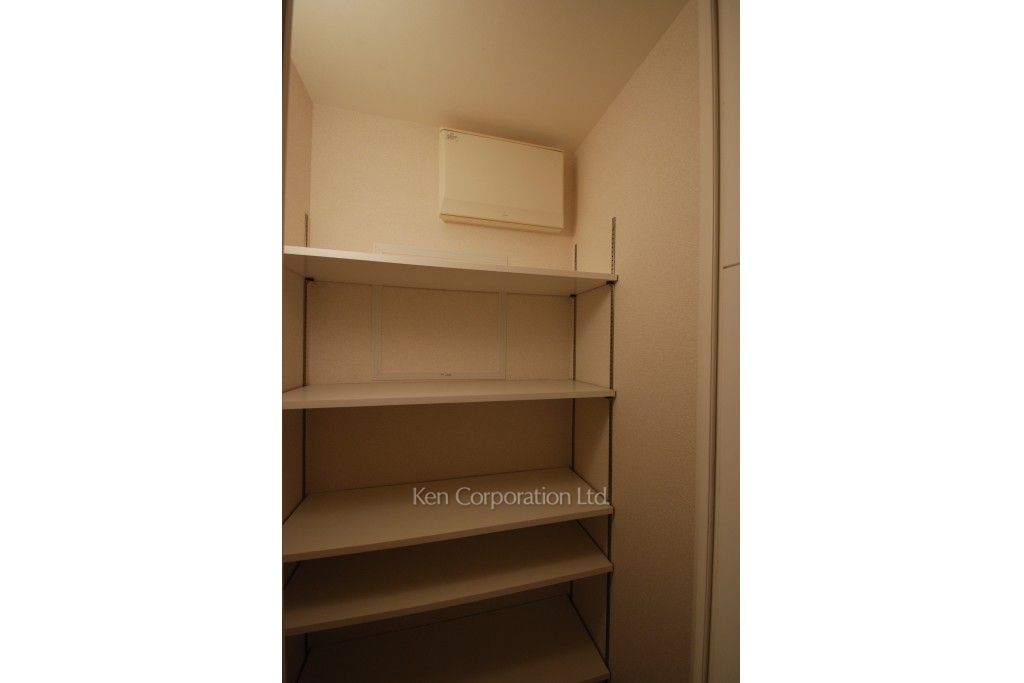 MFPR目黒タワーの写真 シューズインクローゼット ※6階の同じ間取タイプを撮影。仕様が異なることがあります。